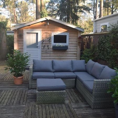 Te Huur: Leuke 4-Persoons Stacaravan Op Top Locatie! Hoenderloo Ngoại thất bức ảnh